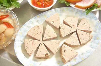 Cách làm giò lụa ngon tại nhà theo công thức truyền thống