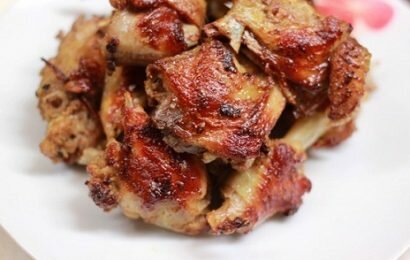 Món ngon đơn giản với cách làm gà rang sả ớt ngon cay nồng Món ngon đơn giản với cách làm gà rang sả ớt ngon cay nồng