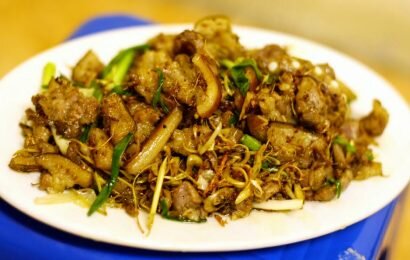 Lạ miệng, ngon cơm với 2 cách ướp thịt chó xào lăn Lạ miệng, ngon cơm với 2 cách ướp thịt chó xào lăn