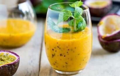 Cách làm sinh tố chanh leo giải nhiệt mát rượi cho ngày hè