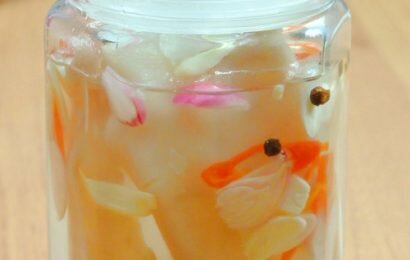 Học bí quyết làm tai heo ngâm giấm chua ngọt khiến ai cũng mê Học bí quyết làm tai heo ngâm giấm chua ngọt khiến ai cũng mê