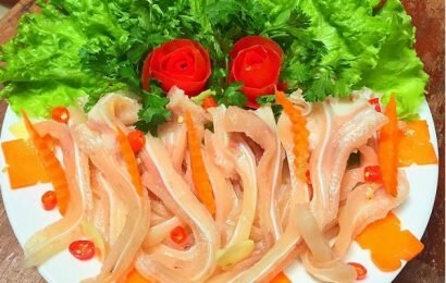 Giòn ngon, tròn vị với cách làm tai lợn ngâm giấm đặc sản Giòn ngon, tròn vị với cách làm tai lợn ngâm giấm đặc sản