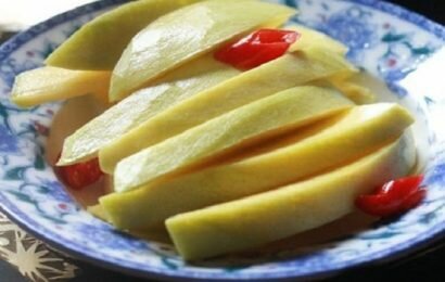 Bật mí bí quyết ngâm xoài non ngon giòn, lâu hỏng Bật mí bí quyết ngâm xoài non ngon giòn, lâu hỏng