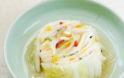 Mách bạn công thức làm kim chi không cay ai cũng ăn được