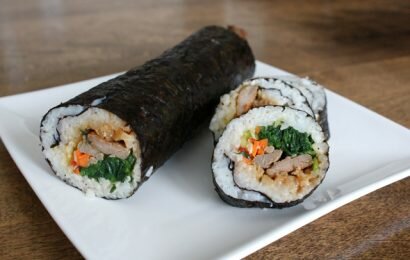 Hướng dẫn cách làm kimbap kim chi ngon lạ miệng – sự kết hợp hoàn hảo Hướng dẫn cách làm kimbap kim chi ngon lạ miệng – sự kết hợp hoàn hảo