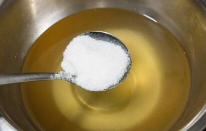 Cách làm nước ngâm xoài đơn giản để có lọ xoài ngâm chua ngọt hấp dẫn Cách làm nước ngâm xoài đơn giản để có lọ xoài ngâm chua ngọt hấp dẫn