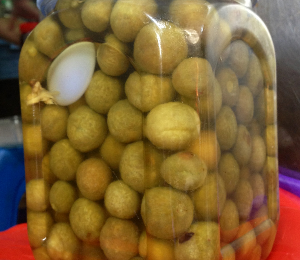 Bạn có biết: sấu ngâm để được bao lâu không? Bạn có biết: sấu ngâm để được bao lâu không?