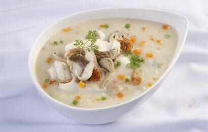 Cách nấu cháo hàu hạt sen bổ dưỡng ai cũng thích Cách nấu cháo hàu hạt sen bổ dưỡng ai cũng thích