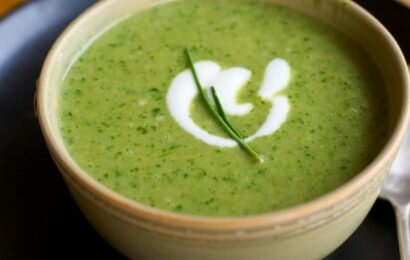 Cách nấu cháo tim heo cho bé với rau cải chíp thơm ngon nhất Cách nấu cháo tim heo cho bé với rau cải chíp thơm ngon nhất