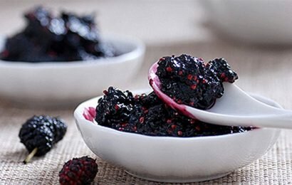 Hé lộ cách làm mứt dâu tằm ngon hơn ngoài hàng, tại sao bạn không làm thử? Hé lộ cách làm mứt dâu tằm ngon hơn ngoài hàng, tại sao bạn không làm thử?