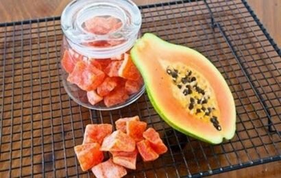 Không ngờ cách làm mứt đu đủ chín lại dễ đến vậy