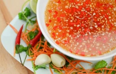 Học ngay cách làm nước chấm chả nem ngon thôi nào! Học ngay cách làm nước chấm chả nem ngon thôi nào!