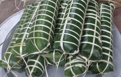 Lạ miệng với cách gói bánh tét bằng lá dong kiểu mới Lạ miệng với cách gói bánh tét bằng lá dong kiểu mới