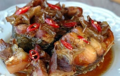 Làm cá kho riềng sả thịt ba chỉ tại nhà vô cùng đơn giản