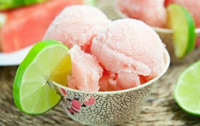 Thử ngay cách làm kem tuyết đơn giản mà ai cũng phải mê Thử ngay cách làm kem tuyết đơn giản mà ai cũng phải mê