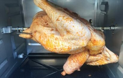 Cùng Emvaobep tìm hiểu cách làm gà nướng bằng lò nướng nào Cùng Emvaobep tìm hiểu cách làm gà nướng bằng lò nướng nào