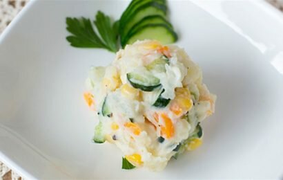 Chia sẻ cách làm salad khoai tây nghiền kiểu xứ hoa anh đào Chia sẻ cách làm salad khoai tây nghiền kiểu xứ hoa anh đào