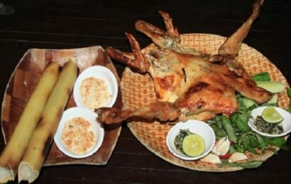 Hướng dẫn làm cơm lam gà nướng cực ngon Hướng dẫn làm cơm lam gà nướng cực ngon