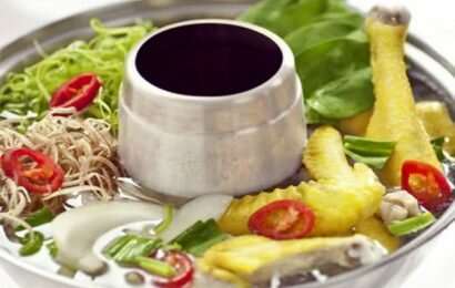 Hướng dẫn bạn làm lẩu gà hầm thuốc bắc bổ dưỡng Hướng dẫn bạn làm lẩu gà hầm thuốc bắc bổ dưỡng