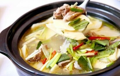 Canh ếch nấu măng đậm đà hương vị đồng quê Canh ếch nấu măng đậm đà hương vị đồng quê