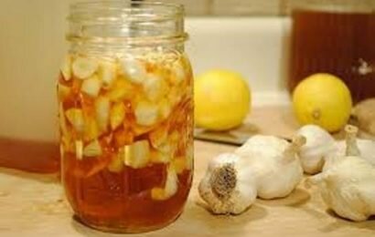 Cách ngâm rượu tỏi chữa bệnh tại nhà hiệu quả nhất