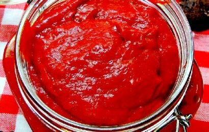 Bật mí cách làm mứt gấc đơn giản cho ngày tết ăn vào đỏ cả năm