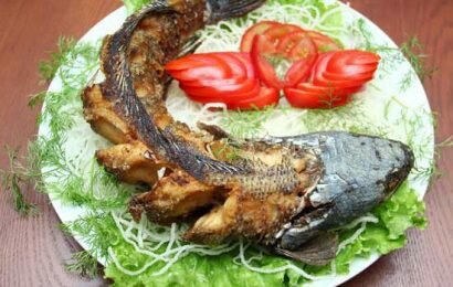 Áp dụng cách nướng cá bằng lò vi sóng cực đơn giản