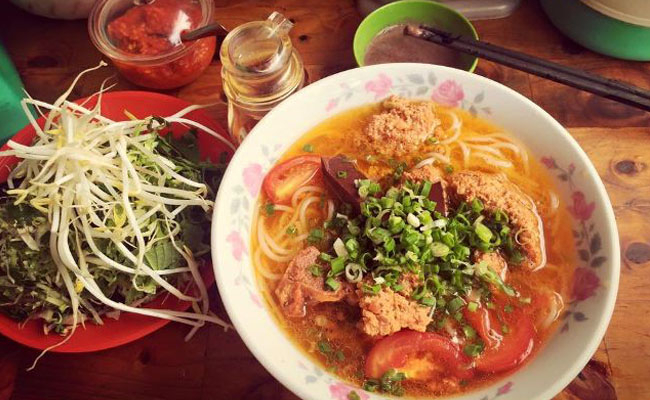 bun rieu cua nhi 832052 Em Vào Bếp