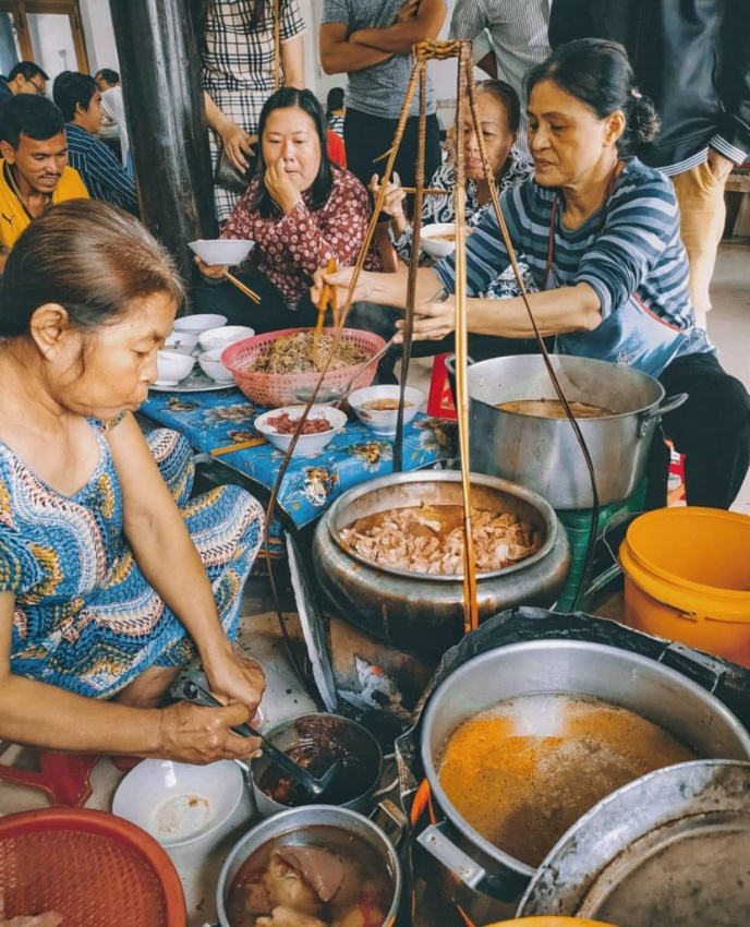 image bun bo hue niem tu hao cua nguoi dan hue 165384128218290 Em Vào Bếp