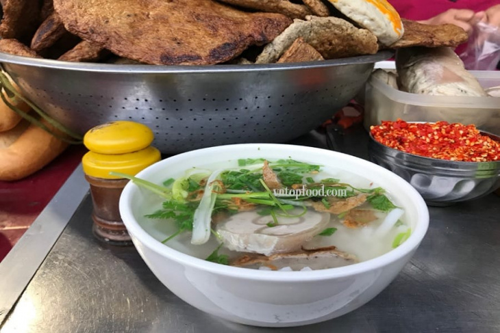 image cac quan banh canh nha trang ngon voi nhieu vi nhu ca ghe cua sua 165570401384085 Em Vào Bếp