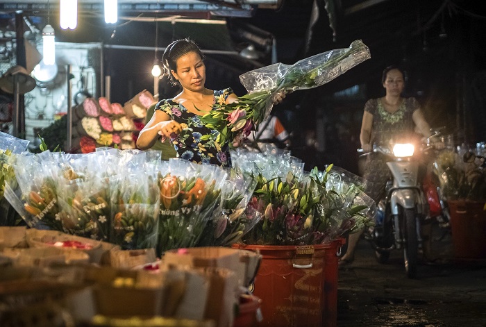 image cho hoa ho thi ky thien duong hoa tuoi va am thuc giua long sai gon 165635277771413 Em Vào Bếp