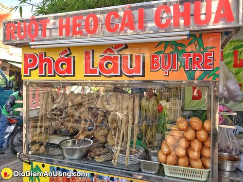 image phat them voi hang pha lau cai chua dac san nguoi tieu hut khach o quan 8 165569945460497 Em Vào Bếp