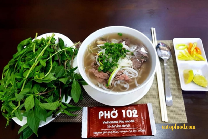 image pho bo phan thiet mui ne top 26 quan ngon noi tieng lam nao long thuc khach 165447033287449 Em Vào Bếp