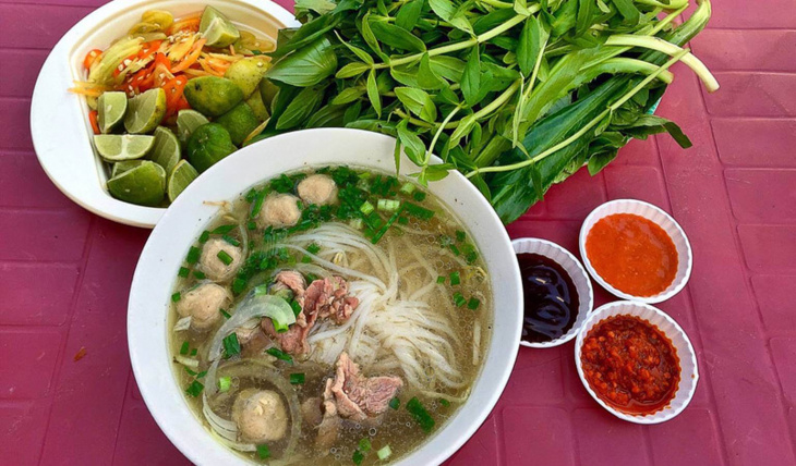 image tong hop 25 quan pho ngon o can tho dam da huong vi viet 165569963651889 Em Vào Bếp