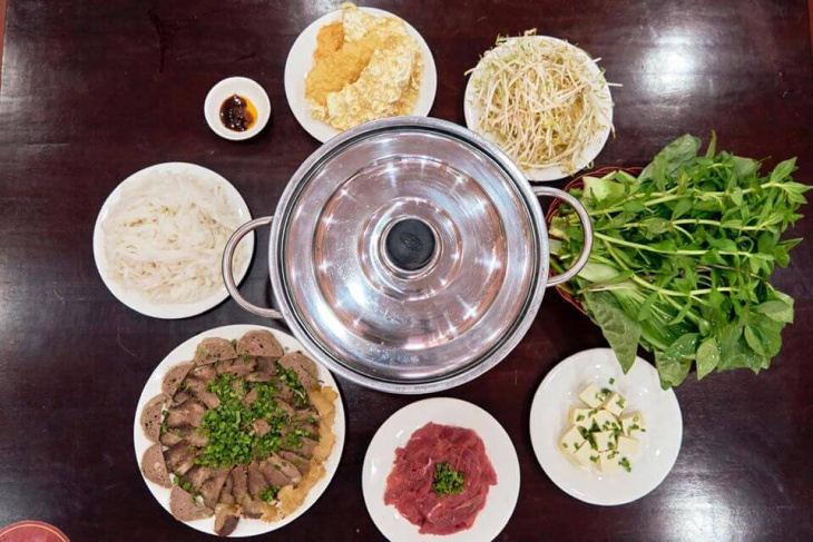 image tong hop 25 quan pho ngon o can tho dam da huong vi viet 165569965126932 Em Vào Bếp