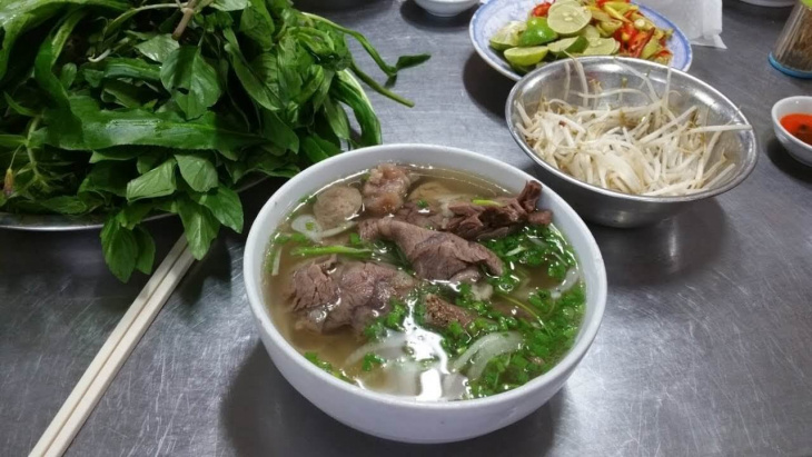 image tong hop 25 quan pho ngon o can tho dam da huong vi viet 165569965368539 Em Vào Bếp