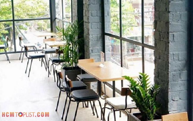 image top 10 quan cafe quan 4 tphcm view dep gia binh dan 165625536568638 Em Vào Bếp