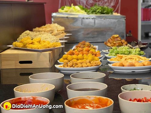 image buffet lau chien xao hon 100 loai topping chi voi 119k 165768499166903 Em Vào Bếp