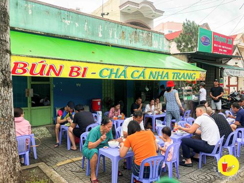 image co 1 quan bun sua cha ca nha trang le duong dang lam mua lam gio o bien hoa 165779998560030 Em Vào Bếp