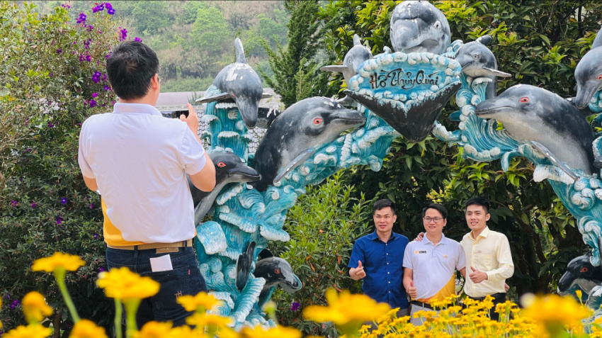 image ho thuy quai da lat nhac den buon lang vang danh am thuc 165754185967937 Em Vào Bếp