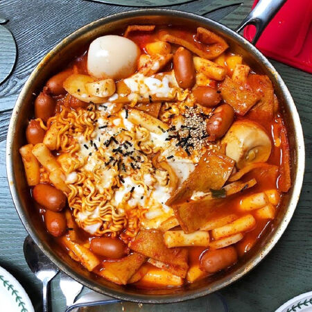 image top 12 quan lau tokbokki chuan vi han quoc nen thu mot lan o ha noi 165864331626938 Em Vào Bếp